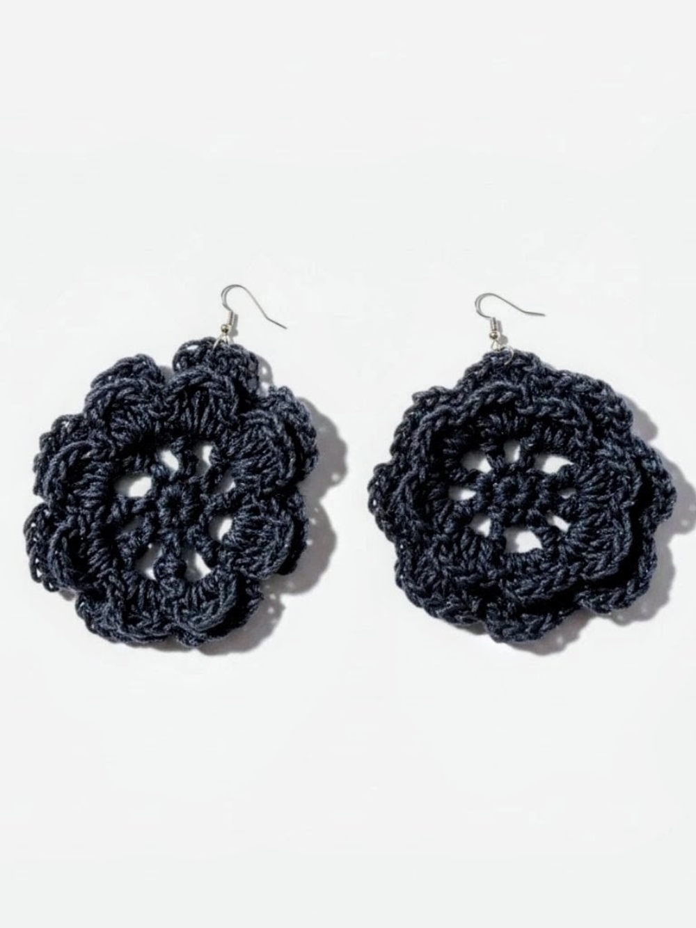 NEW Women's Lightweight Hand Knit Black Crochet Flower Drop Earrings